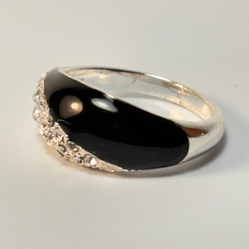 Ring Black Silver Tone Enamel Rhinestone Pave Dome Band Avon Size 10